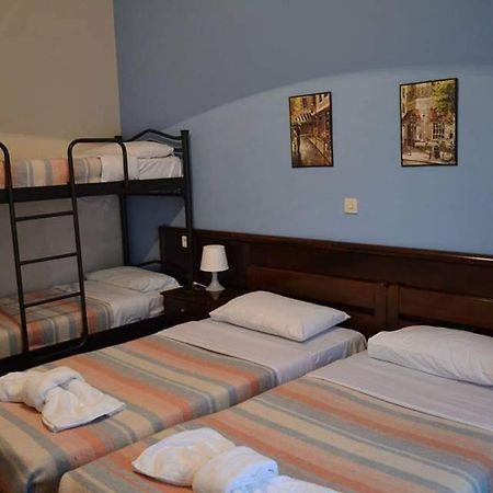 Athina Hotel 네오스 판델레이몬나스 외부 사진